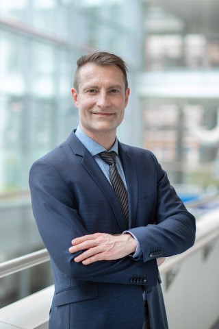 Mathias Pletz, Direktor des Instituts für Infektionsmedizin und Krankenhaushygiene am Klinikum Jena. (Archivbild)