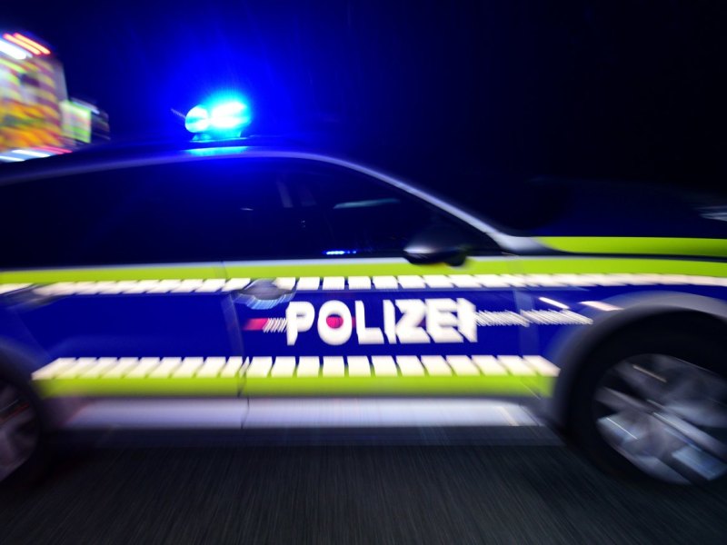 polizei Thüringen Ziegenrück  Saale-Orla-Kreis Schüsse Polizei Streifenwagen blaulicht nacht