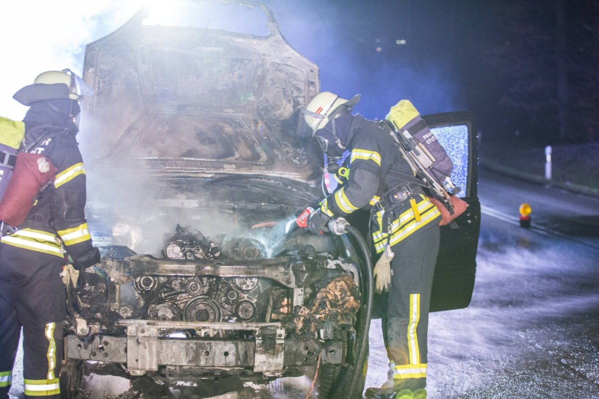 Auto in Flammen