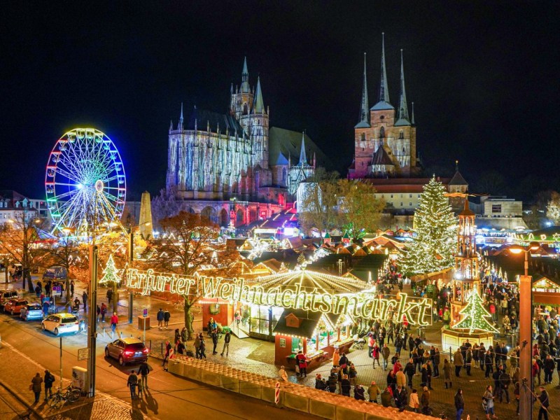 Der Erfurter Weihnachtsmarkt bringt sich in Stellung.