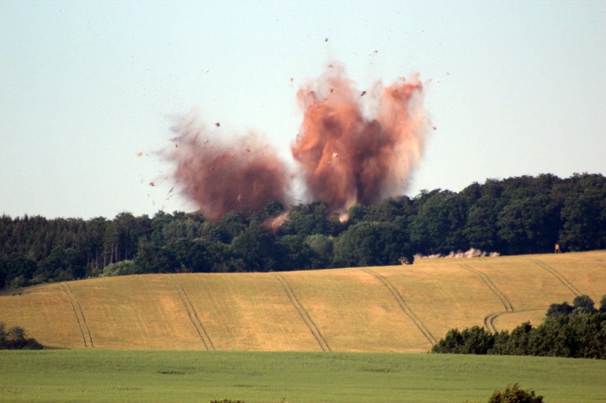 Fliegerbombe gesprengt