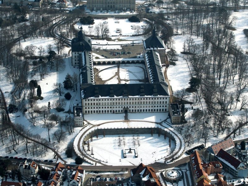 Gotha-Schloss-Friedenstein.jpg