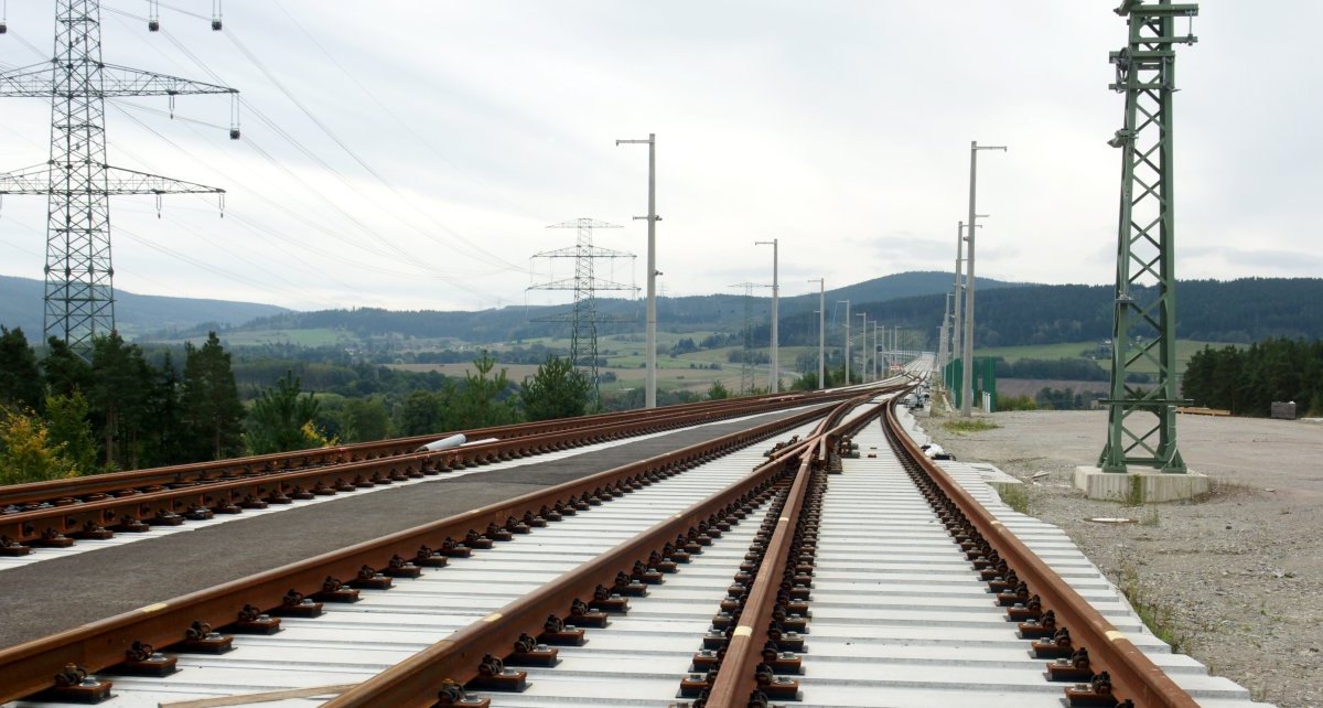 ICE-Trasse zwischen Erfurt und Ebensfeld / Nürnberg bei Wolfsberg