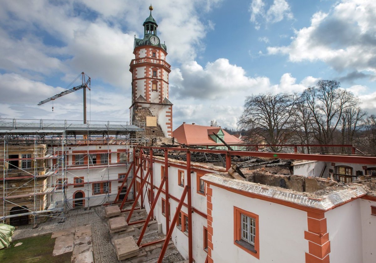 Schloss Ehrenstein Ohrdruf.jpg