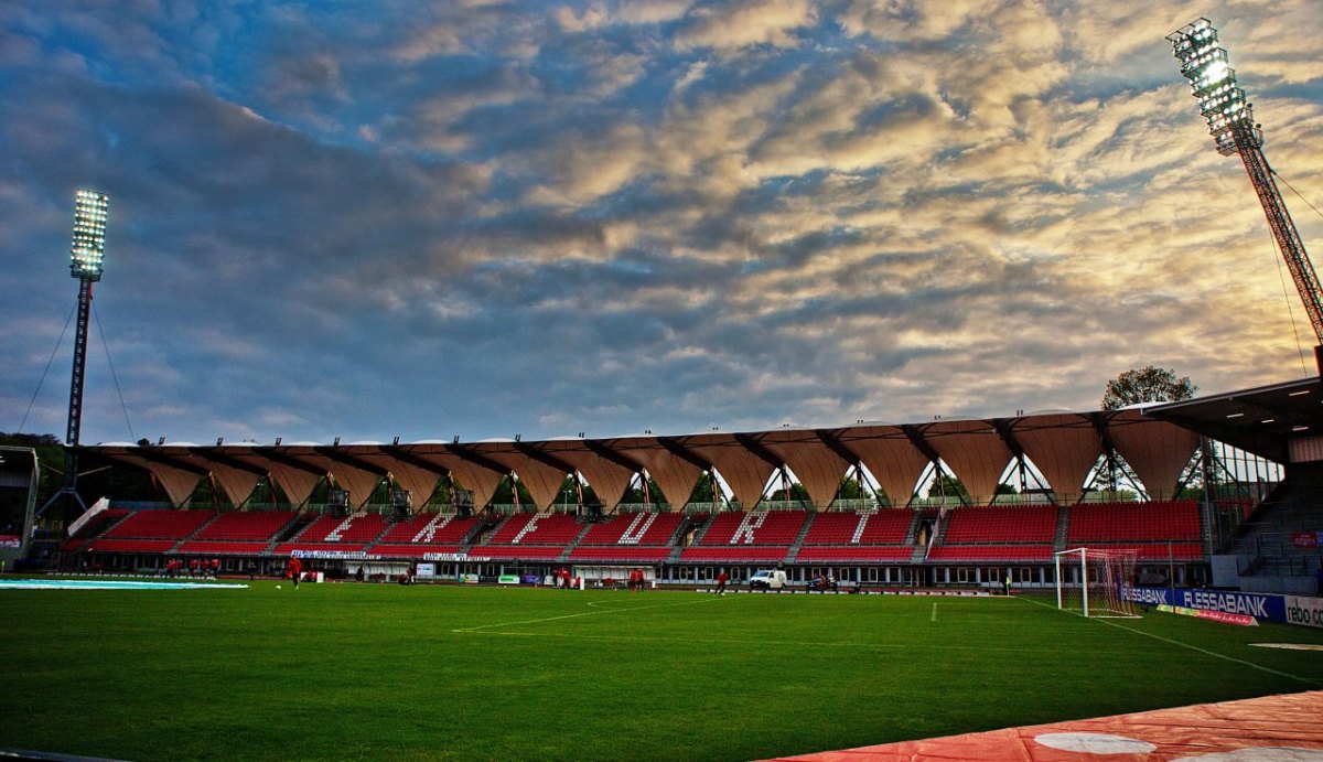 Steigerwaldstadion in Erfurt - Westtribüne