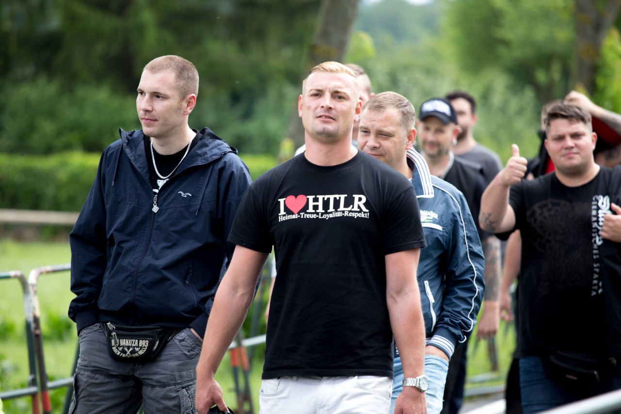 Thüringen: Teilnehmer von „Rock gegen Überfremdung“ 2017 in Themar. (Archivbild)