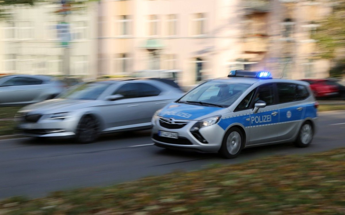 anger in erfurt polizei blaulicht.jpg