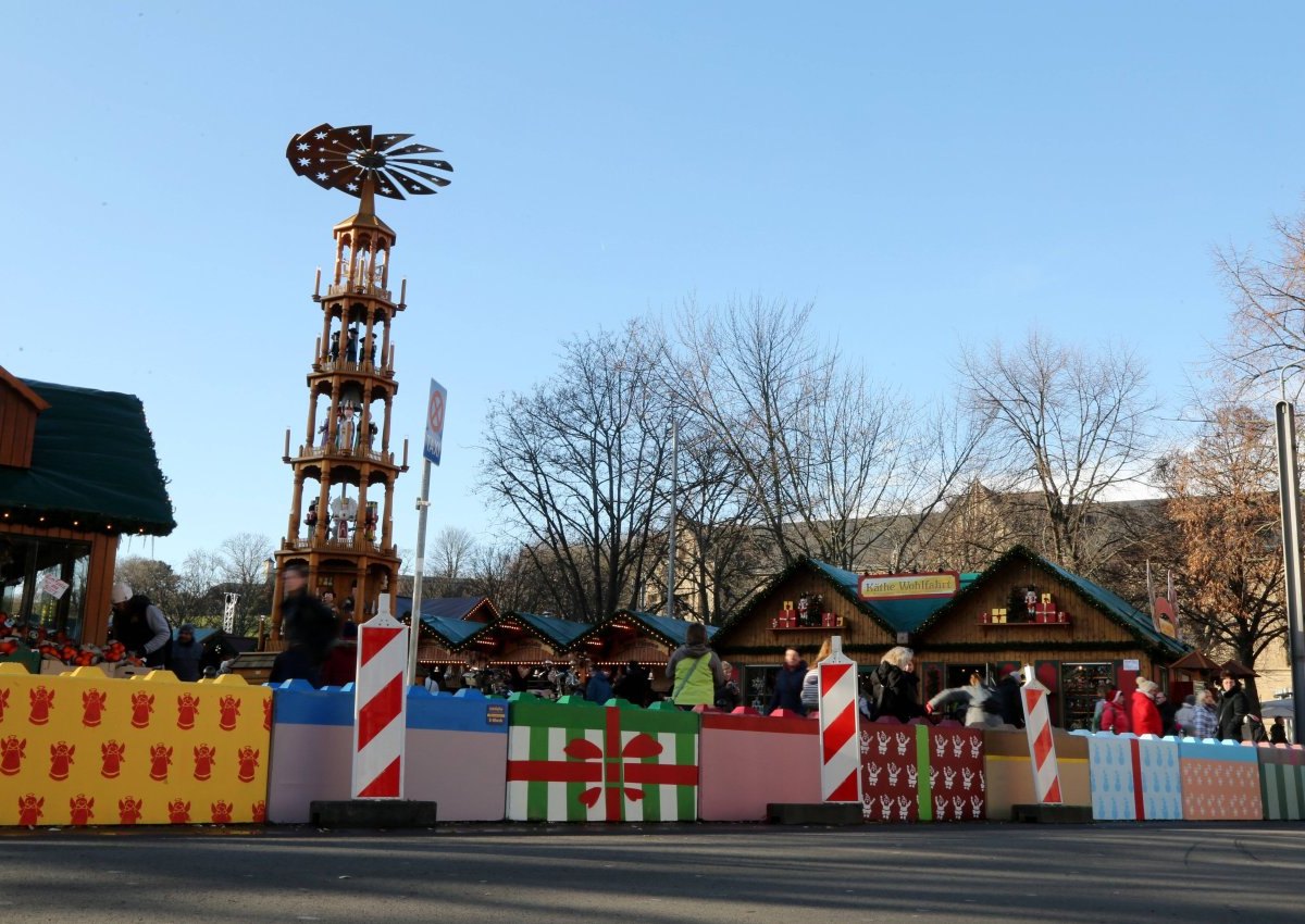 betonsperren-weihnachtsmarkt-erfurt