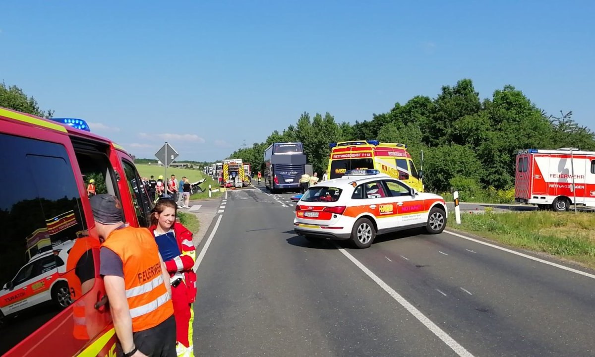 busunfall-arnstadt-reisebus