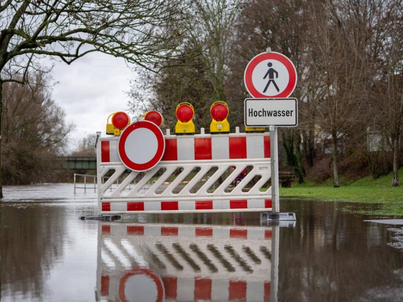 hochwasser schild meiningen thüringen