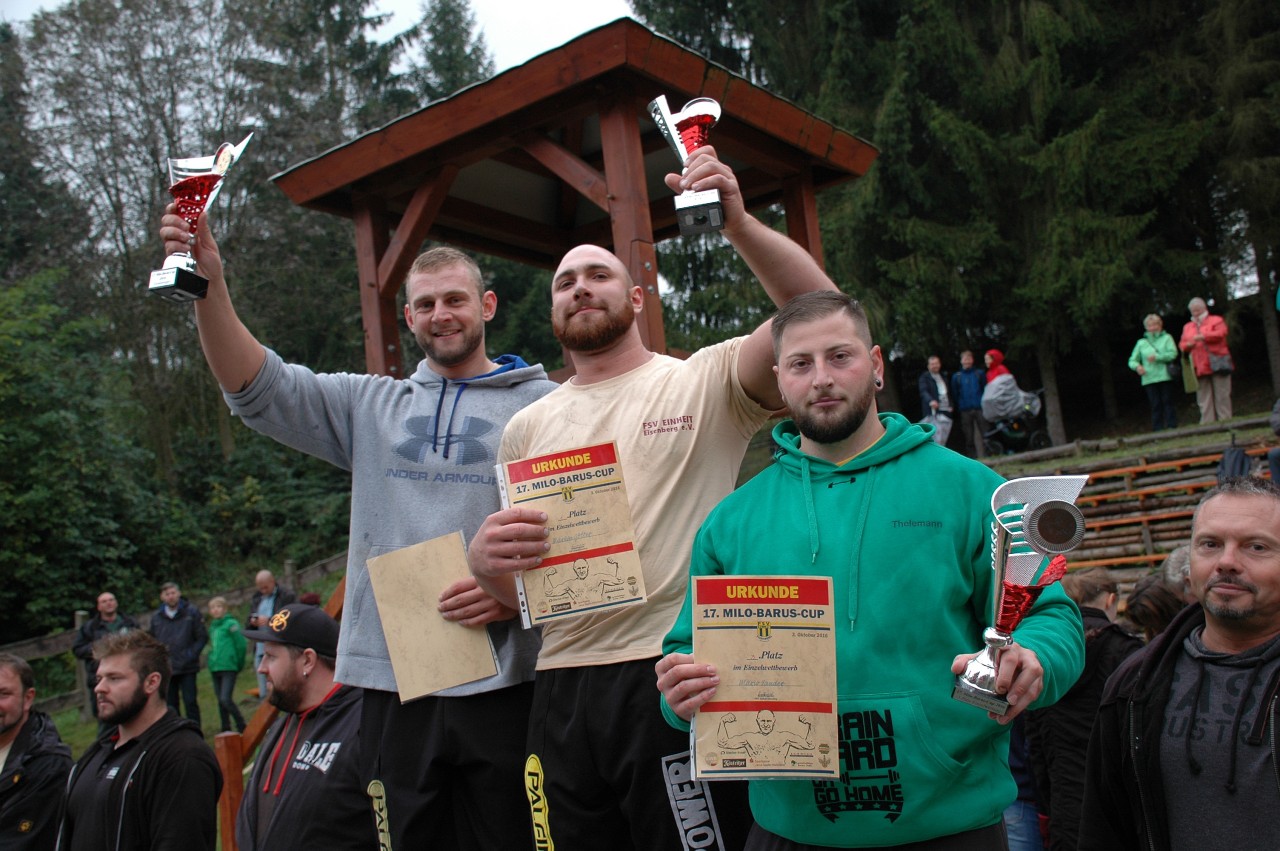 Beim 17. Milo Barus-Cup gab es erstmals zwei Sieger: Jerome Boxhorn (links) und Markus Göller (Mitte). Dritter wurde Mario Sander aus Bürgel.