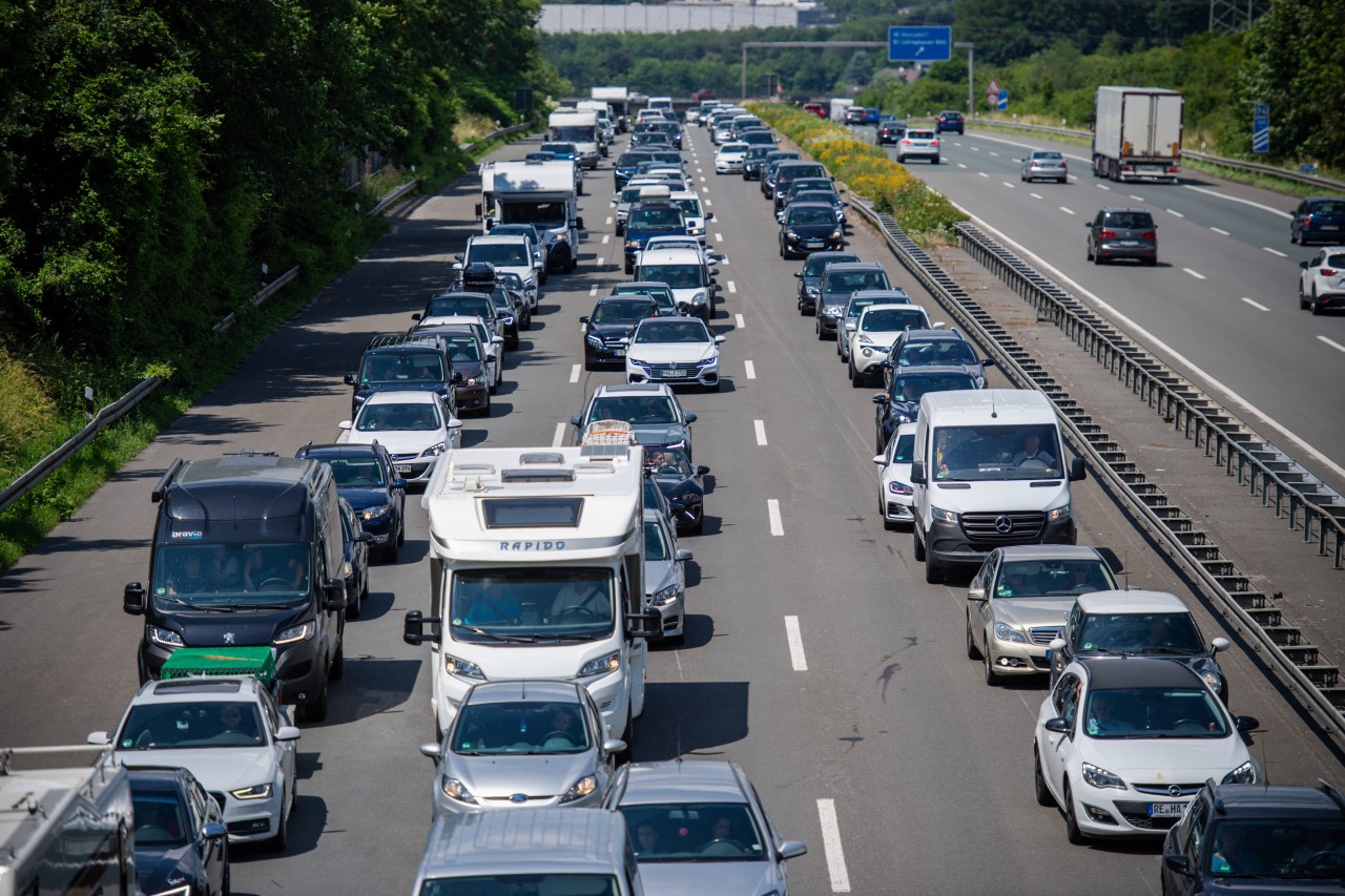 Auf der A9 und A71 wird es eng. (Symbolbild)