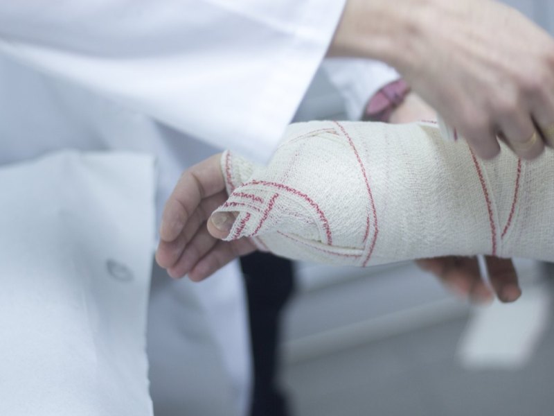 thüringen hand verletzt