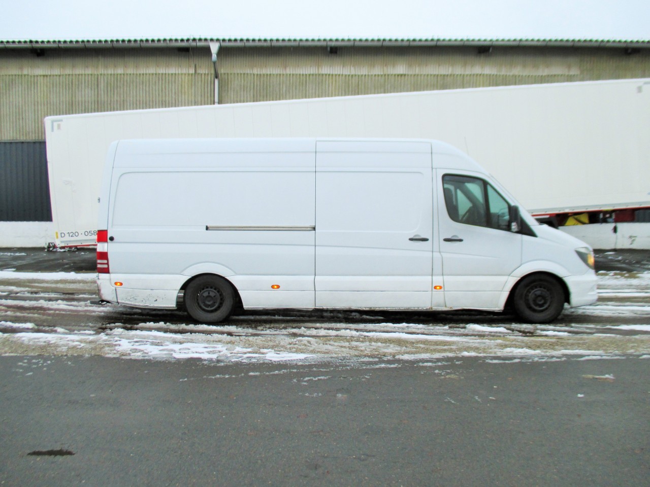 Der Transporter hatte fast das doppelte des zulässigen Gesamtgewichtes.