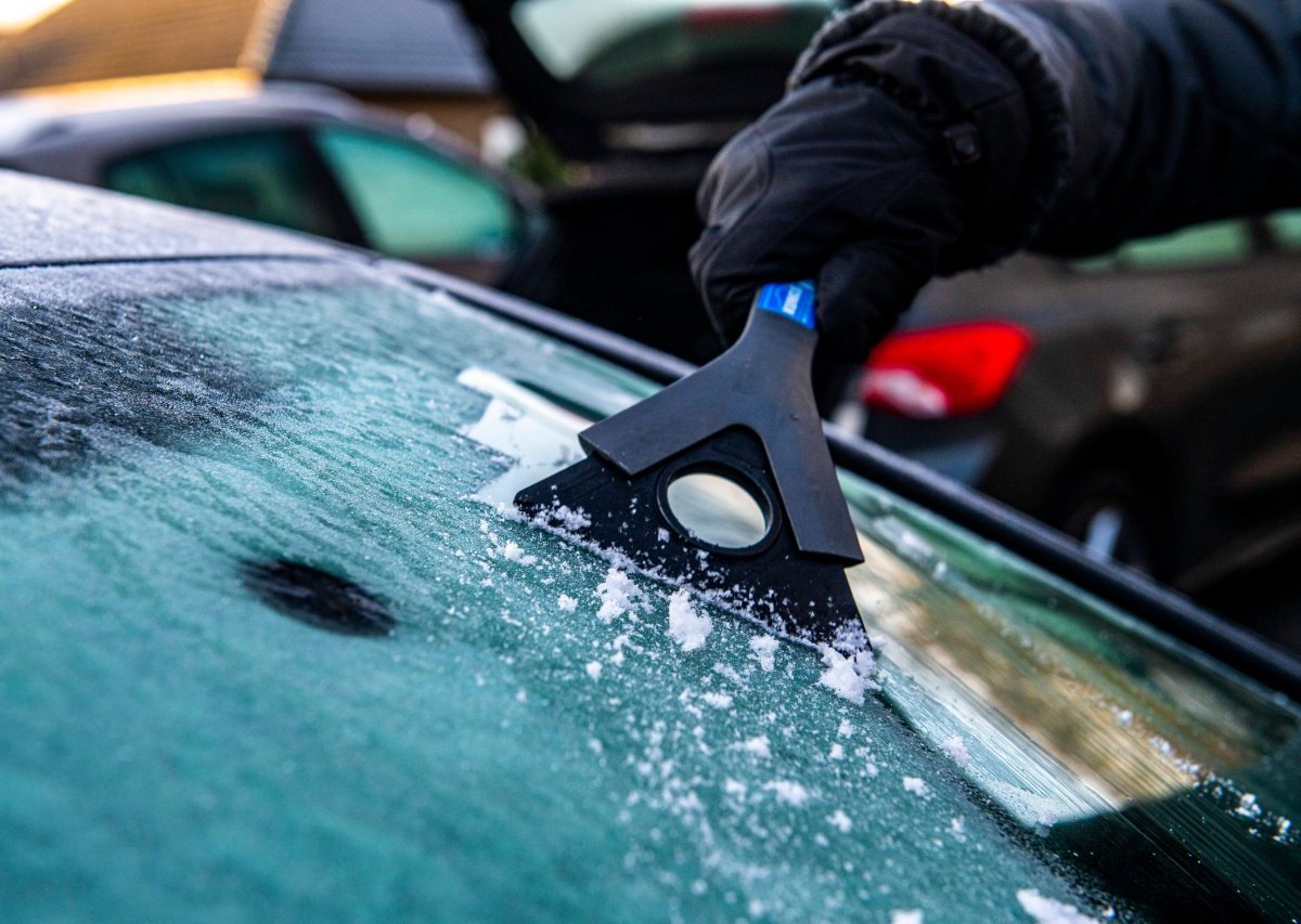 wetter frost scheibe.jpg