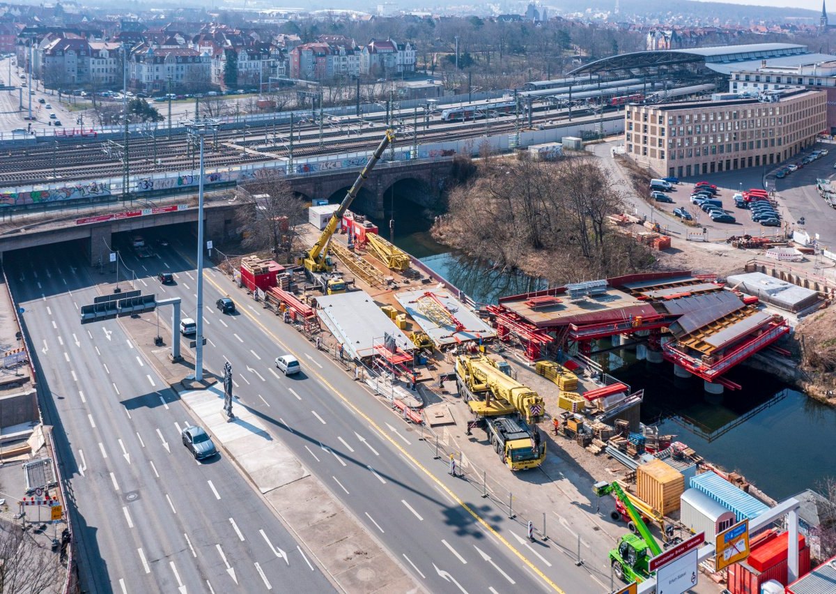 erfurt promenadendeck hauptbahnhof.jpg