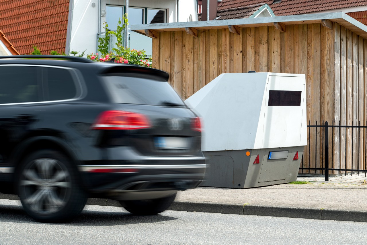 Blitzlicht-Gewitter in Erfurt! Einen Audi-Fahrer hat es richtig erwischt. (Symbolbild)