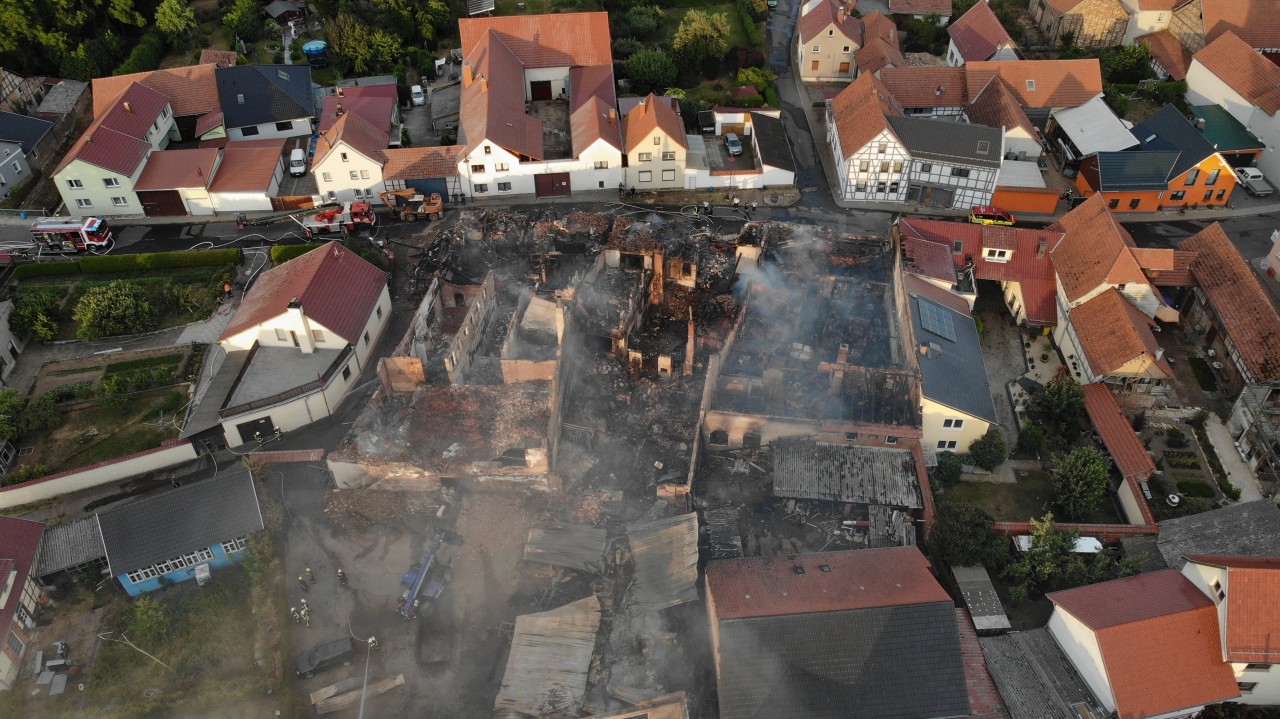 Aus der Luft ist das volle Schadensausmaß in Bothenheilingen zu erkennen.