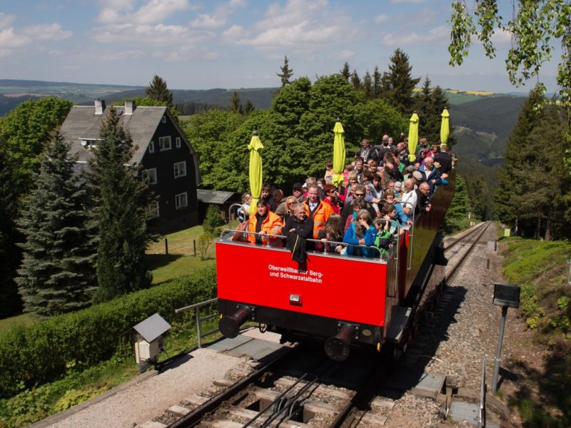 thüringen bergbahn cabrio.jpg