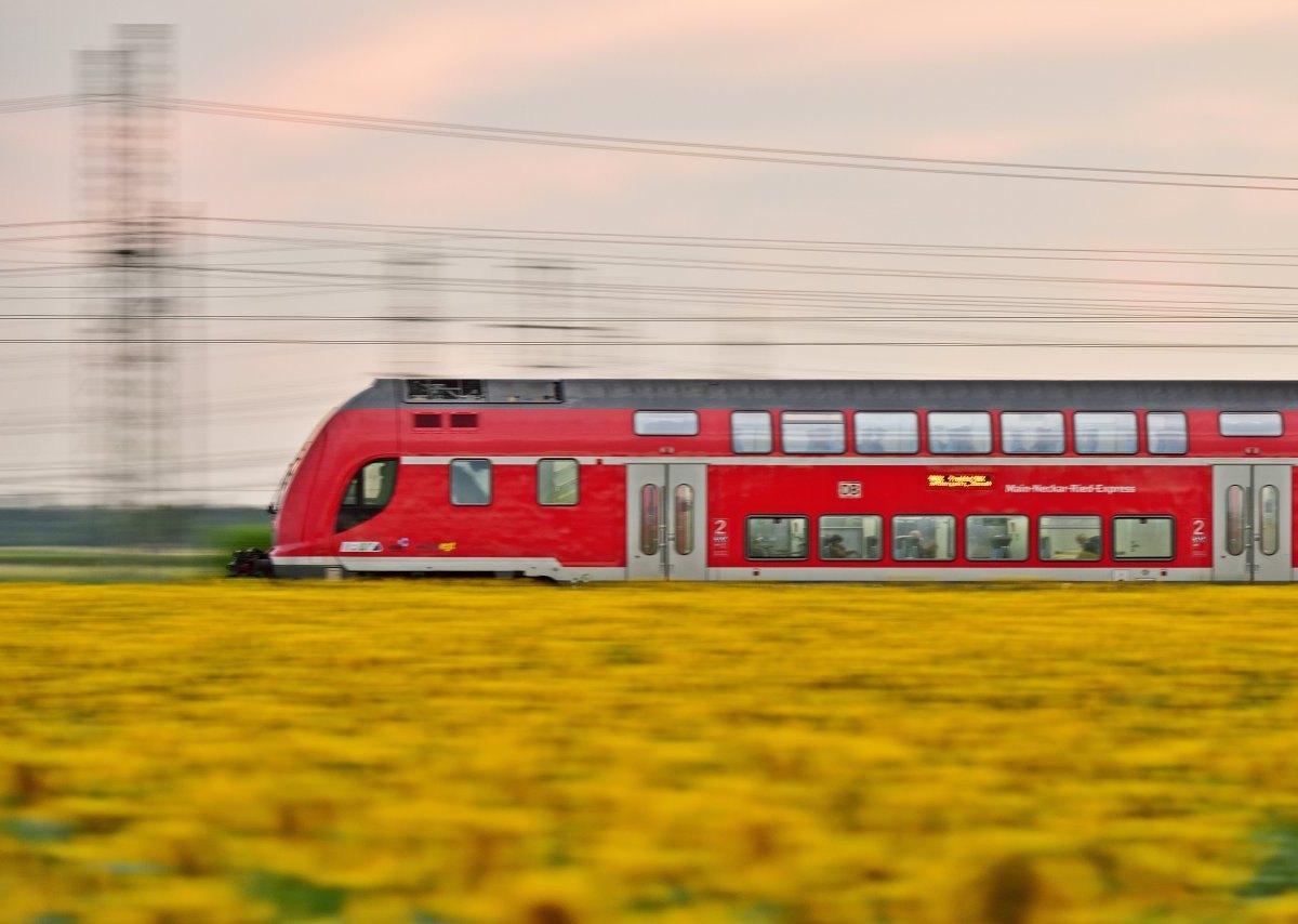 Deutsche Bahn in Thüringen.jpg