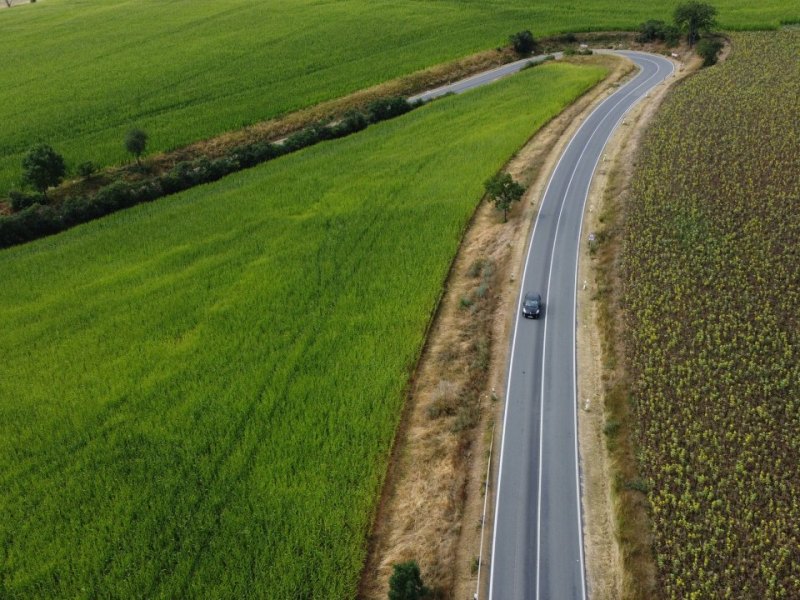 Thüringen Landstraße.jpg