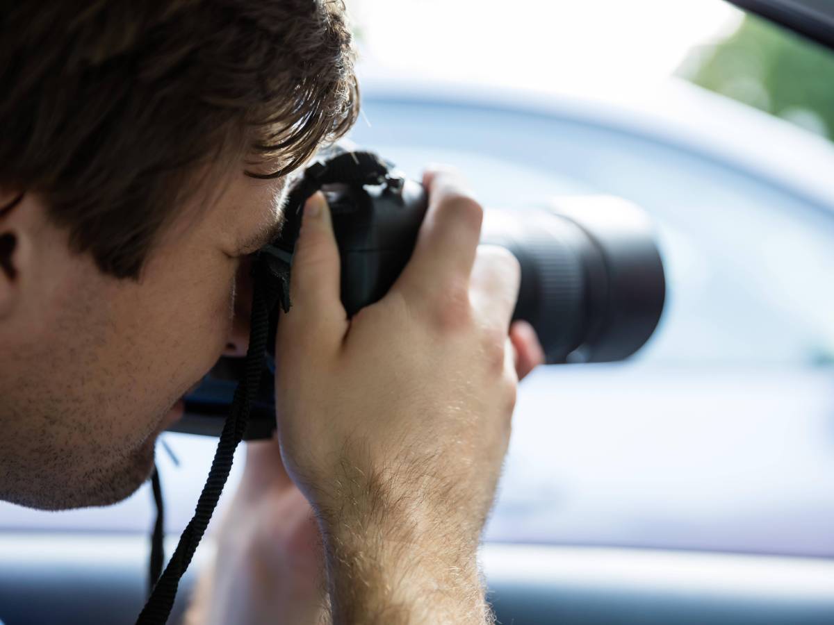 Ein Journalist wollte in Erfurt nur seiner Arbeit nachgehen â€“ doch er wurde Opfer einer brutalen Attacke. (Symbolbild)