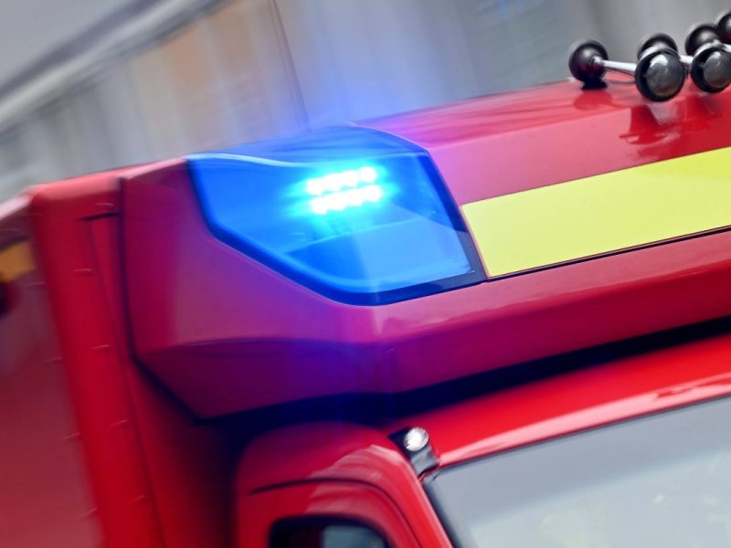 Schlimme Szene in Jena! Ein Motorradfahrer ist bei einem Unfall schwer verletzt worden. Er erkannte die drohende Gefahr zu spät.
