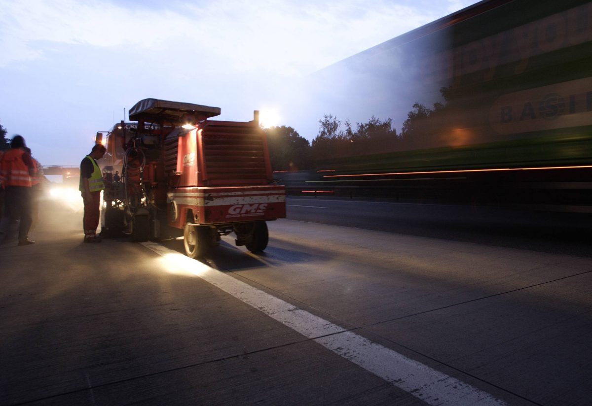 Auf Abschnitten der Autobahnen 38 und 71 in ThÃ¼ringen mÃ¼ssen sich Autofahrer von Montag an wegen Bauarbeiten auf Behinderungen einstellen.