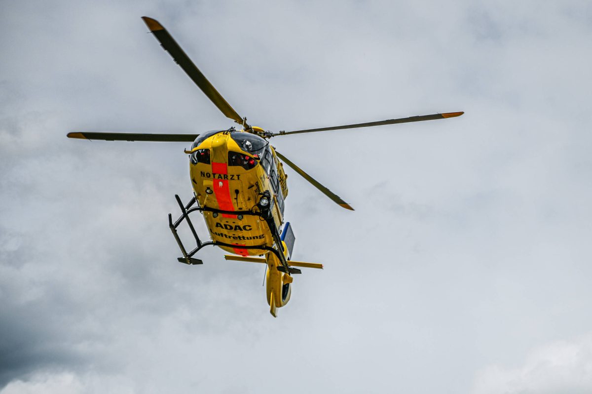 Rettungshubschrauber in der Luft