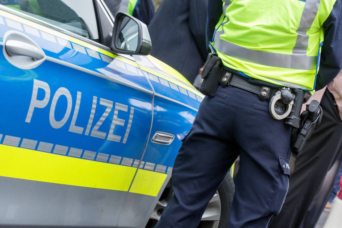 Die Polizei hat in ThÃ¼ringen ein Liebesspiel beendet. Und einen Mann mitgenommen.