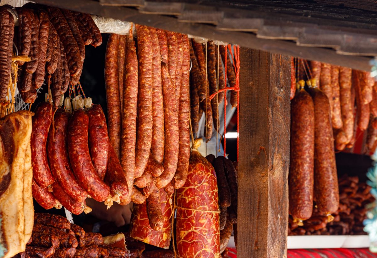 Salmonellengefahr in Knackwurst! Diese Wurst aus ThÃ¼ringen kÃ¶nnte dich krank machen. Du kannst sie einfach umtauschen.