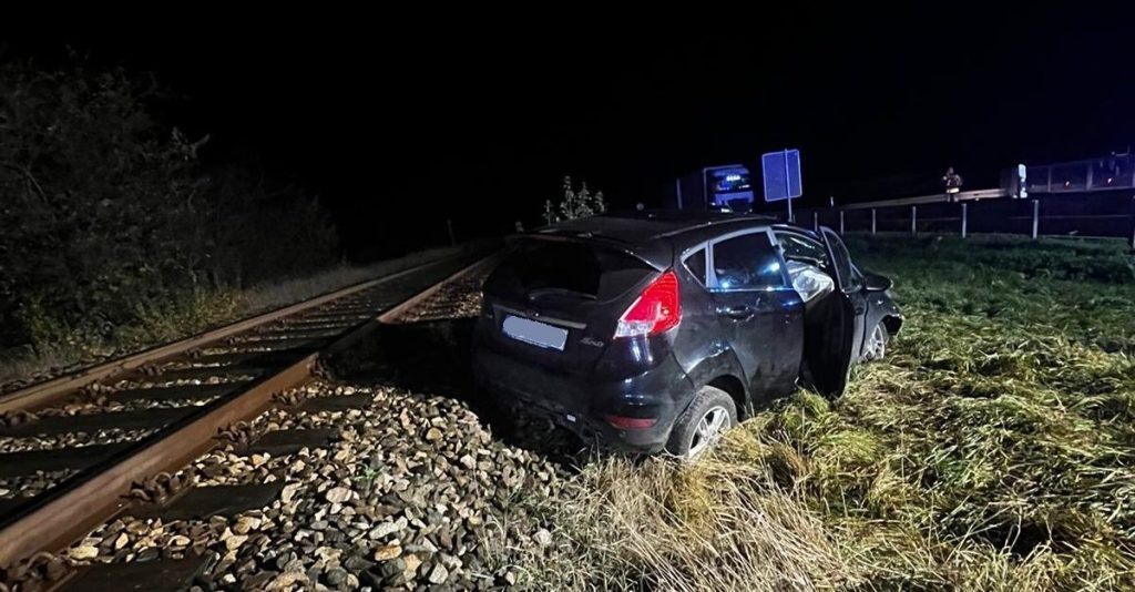 Bei einem Verkehrsunfall im Landkreis Sömmerda wurden am Sonnabend drei Personen leicht verletzt. 