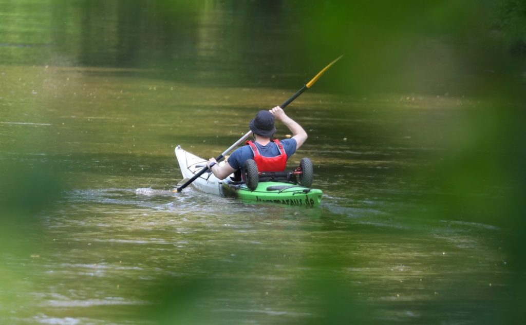 Thüringen: Die Sperrung der Saale hinter Großheringen sorgt bei denen, die vom Wassertourismus leben für Ärger.