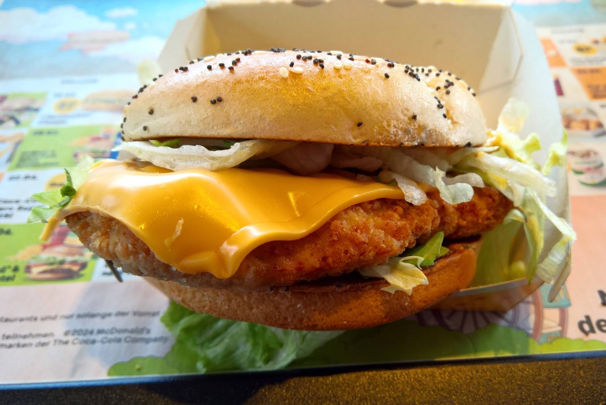 McDonald's überrascht mit "Big Arche"-Burger. Experten skeptisch